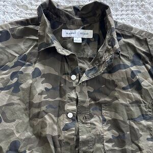 Old Navy Men's Camouflage Shirt in Olive and Black